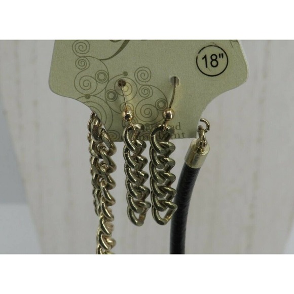 NWT EFM NECKLACE & EARRING SET Gold Tone Chain Faux Leather Statement Flower - Picture 5 of 6